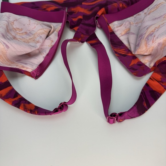 Victoria Secret On Point Sweat Sport Bra Padded Front Zip Wire Mulit-Color 38DDD - Picture 11 of 16